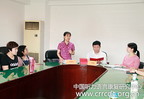 1527485738363036633.jpg 13.语训部卢晓月主任公布考试结果副本.jpg